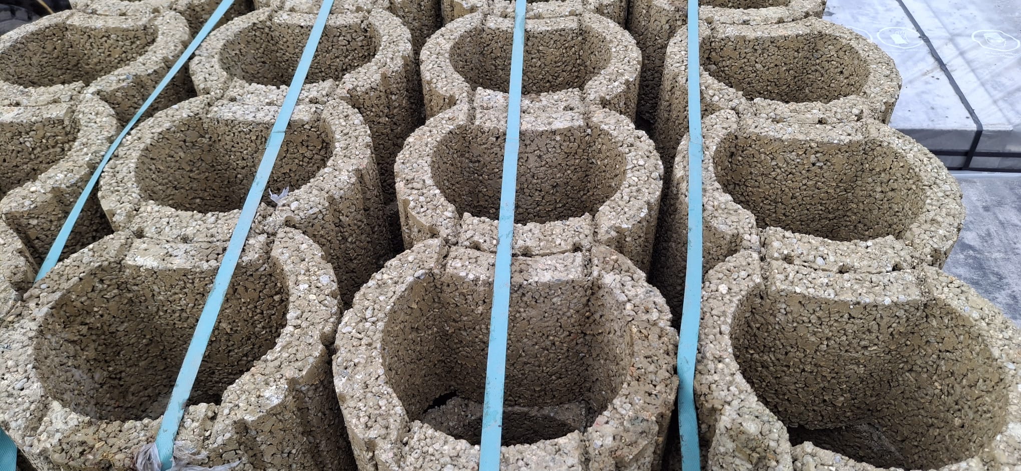 Výprodej - svahovka Rundflor okrová 2.jak