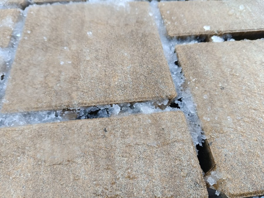 Dlažba CITYTOP EKO KOMBI 6 cm bíložluto karamelová (pal.10,8m2)