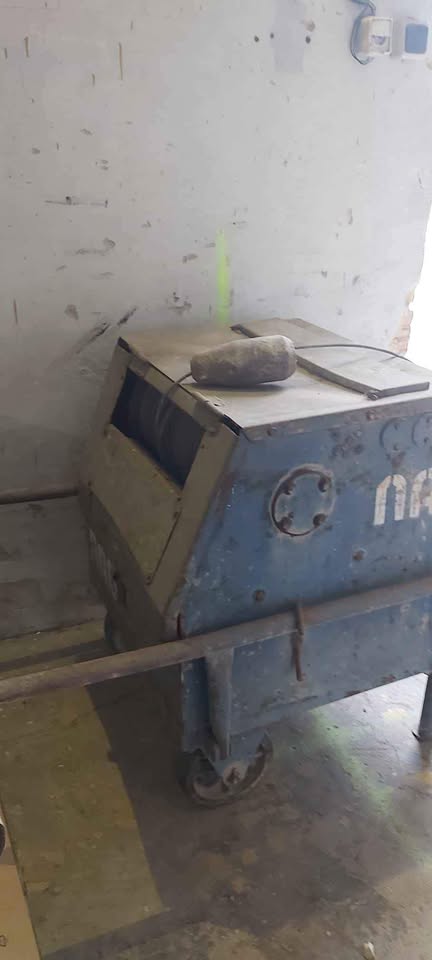 Vrátek stavební 380V